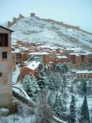 Portal De Molina 2 - Piso Acogedor En El Casco Historico De Albarracin Appartement Buitenkant foto