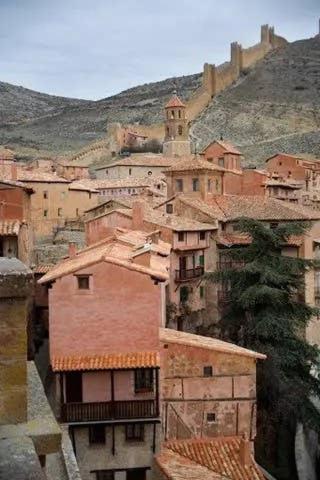Portal De Molina 2 - Piso Acogedor En El Casco Historico De Albarracin Appartement Buitenkant foto